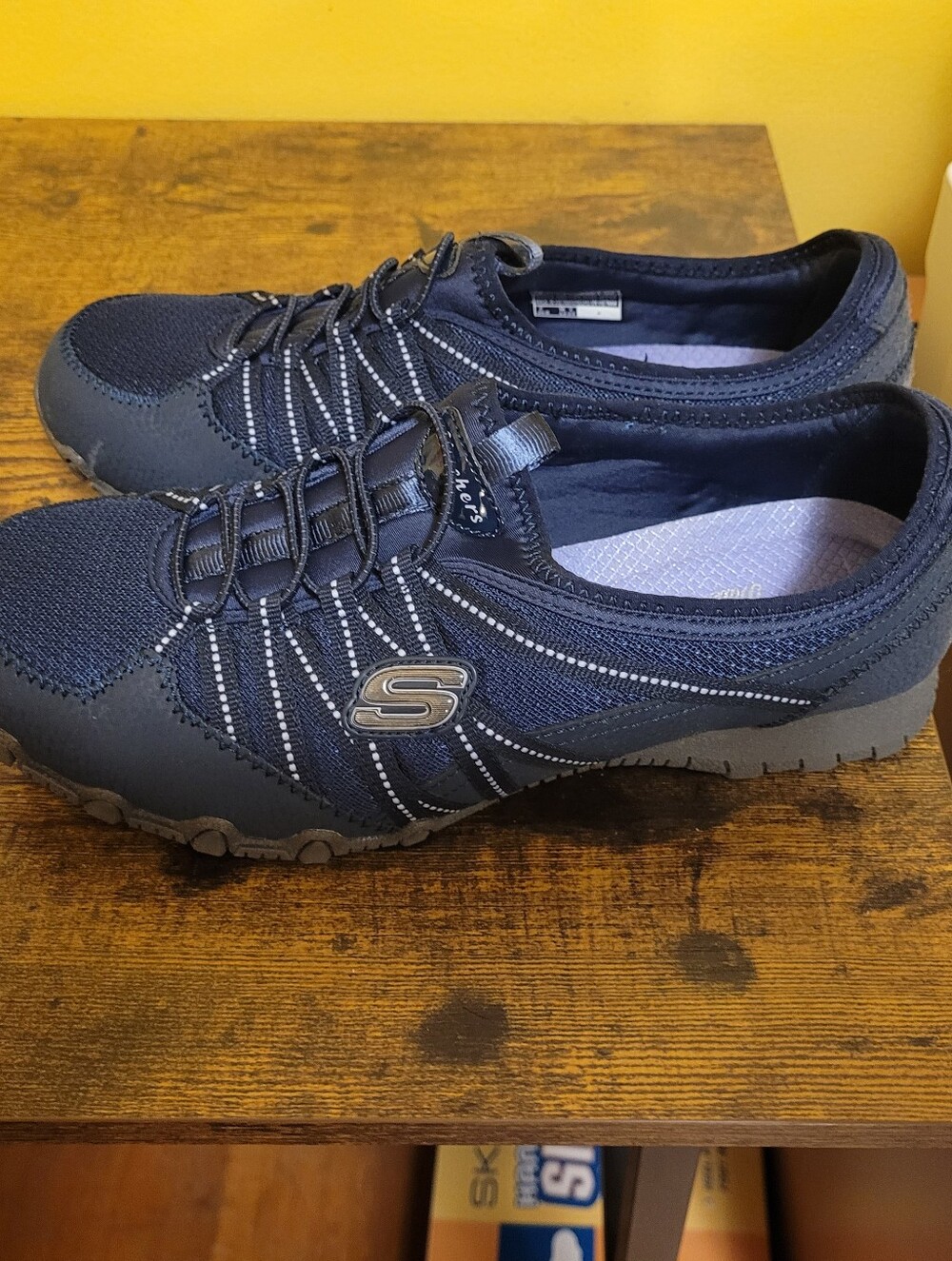 Skechers